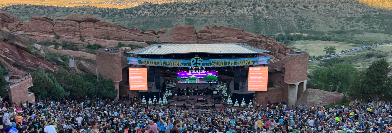 full crowd at south park 25th anniversary stage