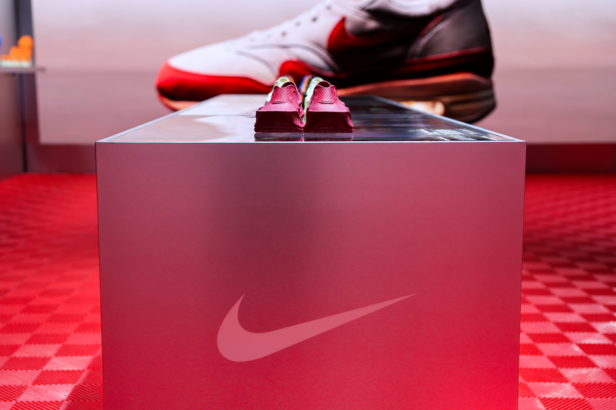 NIKE AirMax 1000 at Complexcon - Atomic Design
